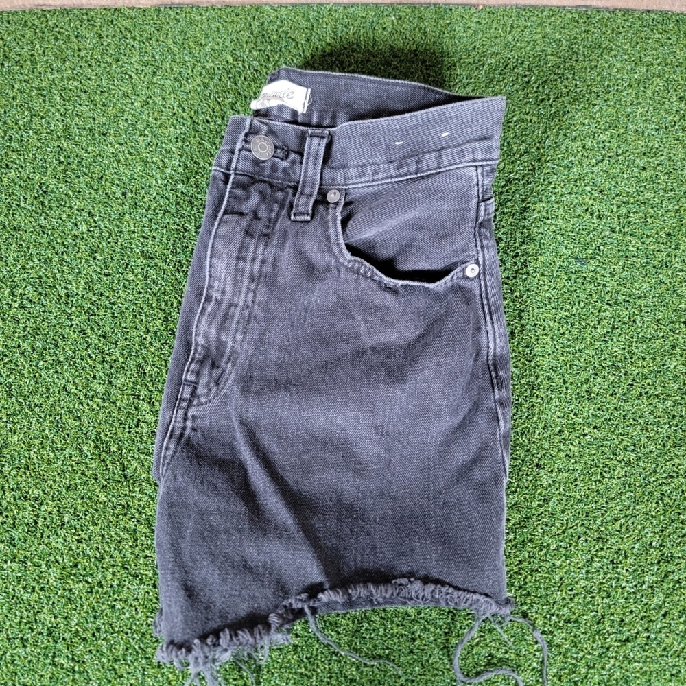 Madewell Momjean Denim Shorts Black Wash Distressed‎ Frayed Hem Womens Size 25